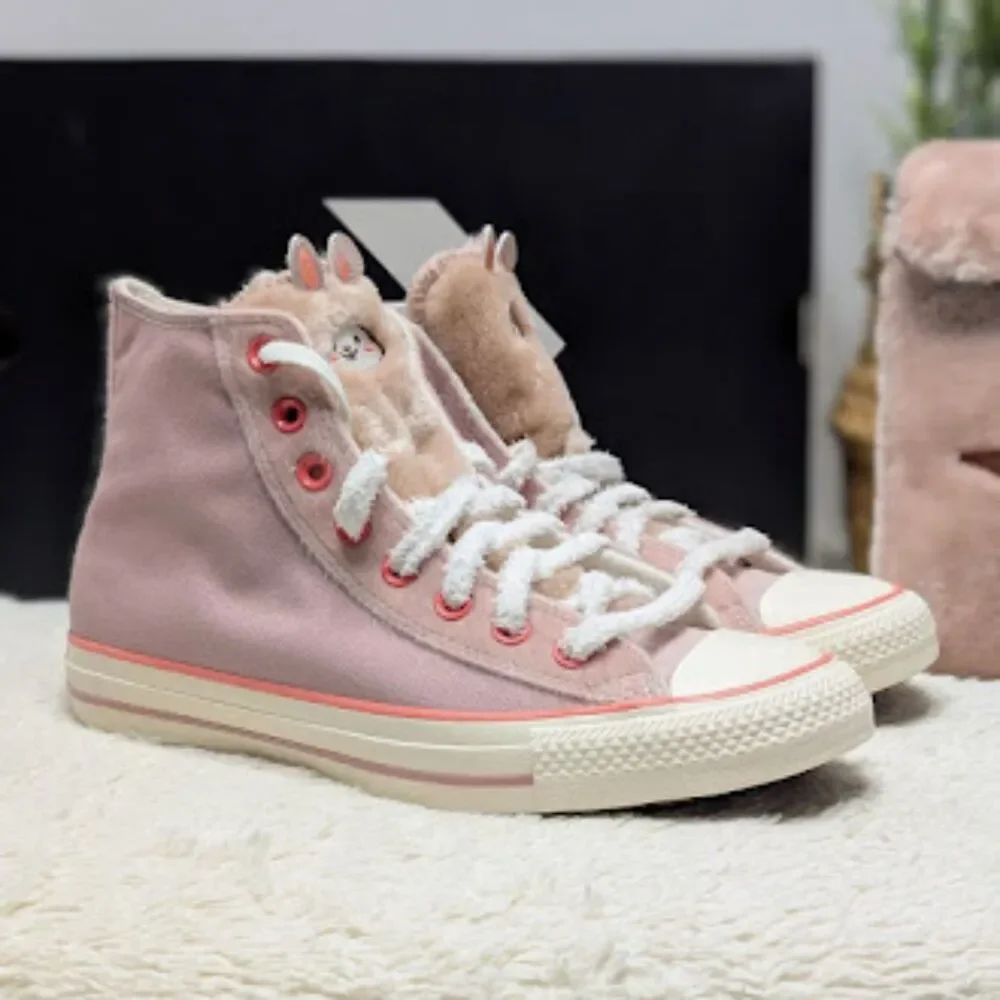 Converse CTAS Pink Bunny Rabbit Faux Fur Hi Top Sneakers + Bag Women's 9.5 NIB